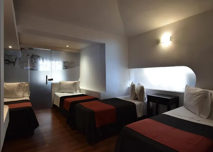 Piazza Hotel